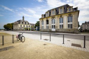 L'Hôtel Gabriel dans l'Enclos du Port.