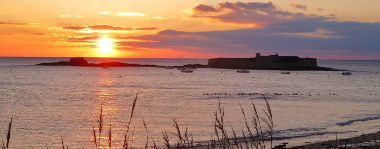 Ploemeur coucher de soleil sur le Fort-Bloqué sur le Fort-Bloqué