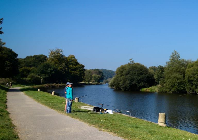 Promenade au bord de la rivière le Blavet, Pont-Augan, Quistinic