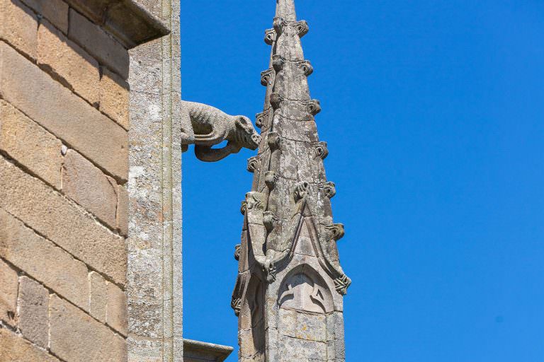 Détails de la Basilique Notre-Dame-Du-Paradis d'Hennebont