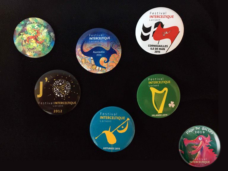 Badges collectors éditions précédentes du Festival Interceltique de Lorient.