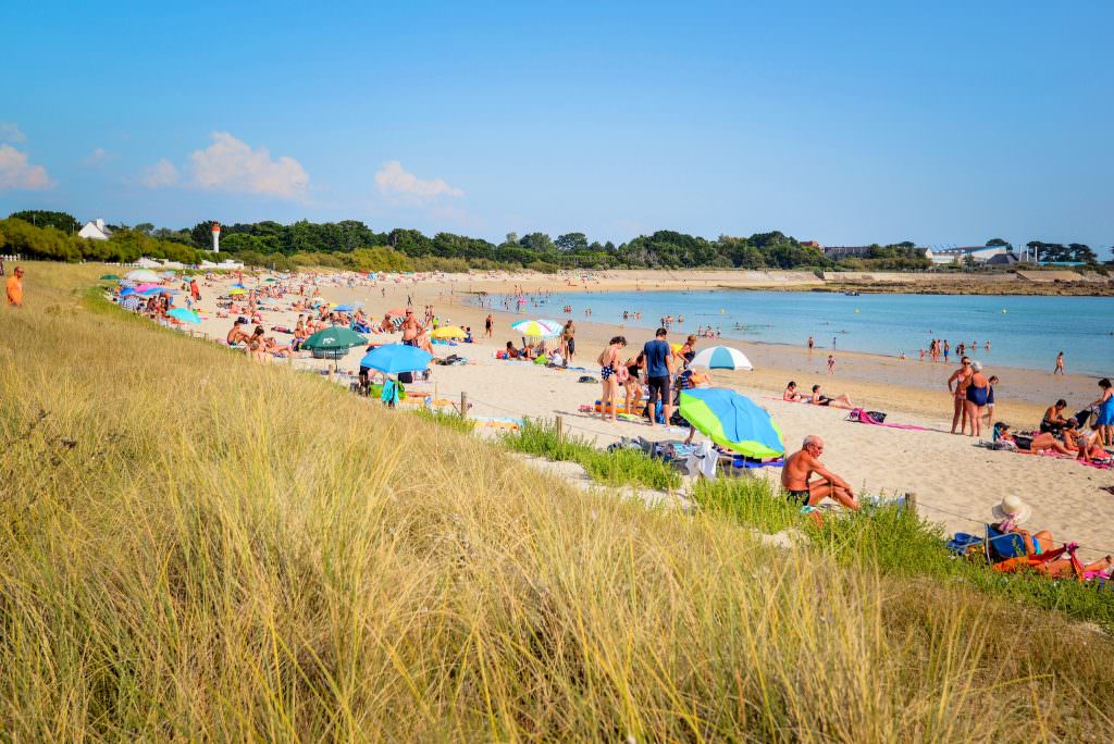 plage de sable fin de l'Anse du Stole à Ploemeur