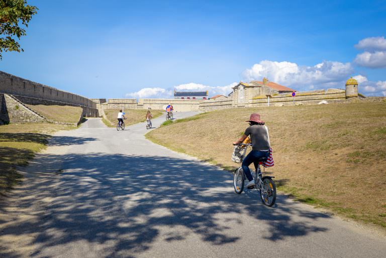 © Emmanuel Lemée - Port-Louis. Extérieur de la citadelle