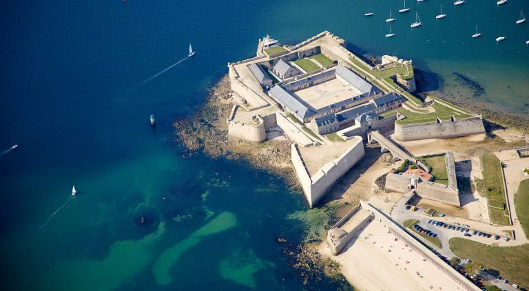 Vue du ciel, la citadelle de Port-Louis