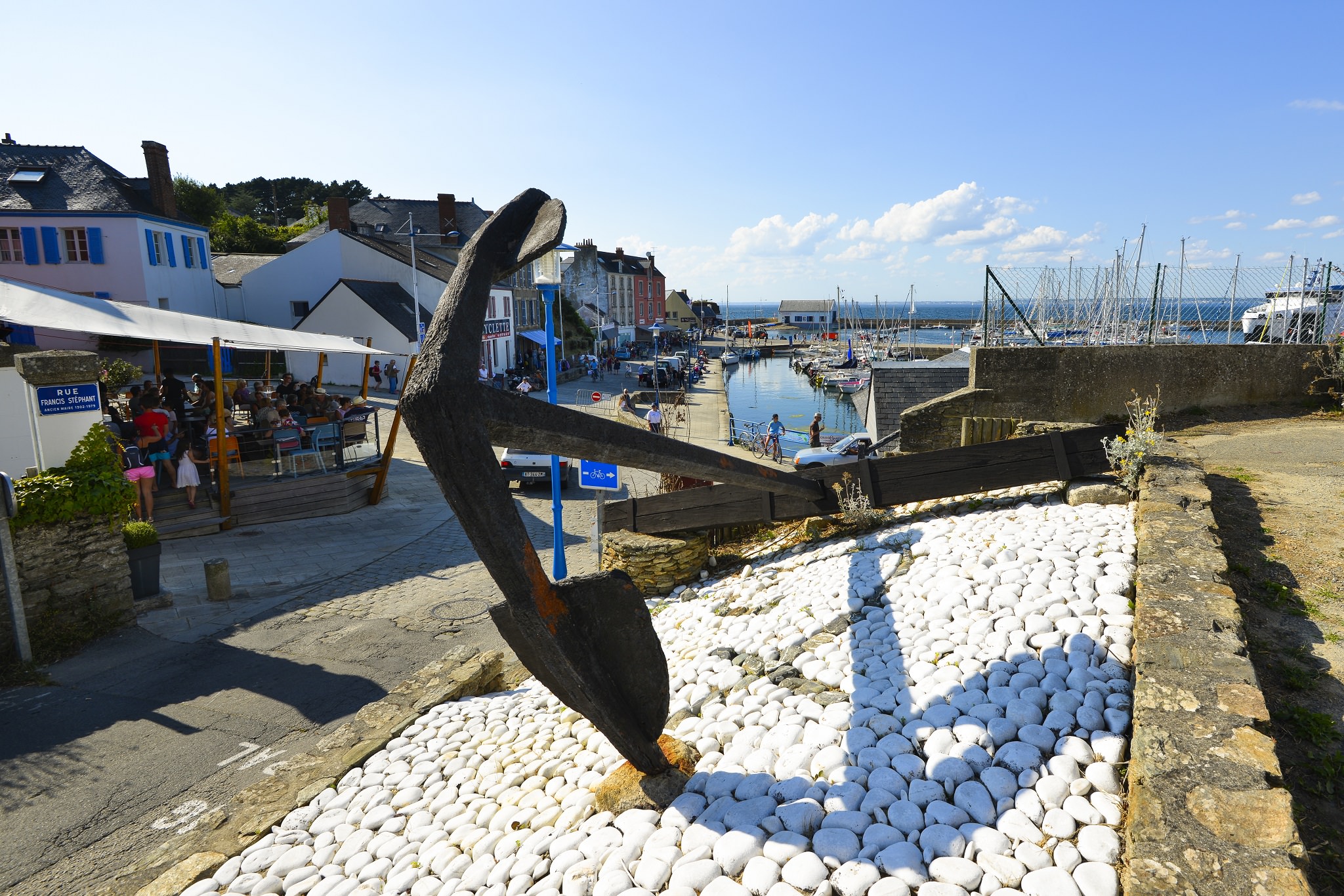 Ancre à Port-Tudy, sur l'île de Groix (Morbihan)