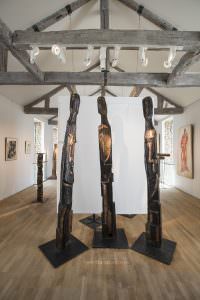 exposition des sculptures en bois de Pierre De Grauw à Pont-Scorff