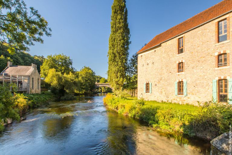 Vieille battisse le long du Scorff près du Moulin des Princes à Pont-Scorff