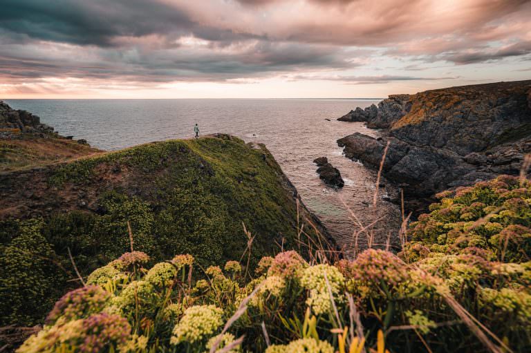 Île de Groix, falaises près de Poulziorek