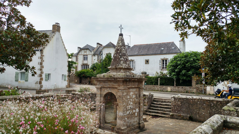 Fontaine Saint Cornely dans le bourg de Carnac (Morbihan)