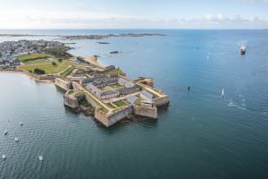 Vue aérienne de la citadelle de Port-Louis - ©Thibault Poriel - LBST