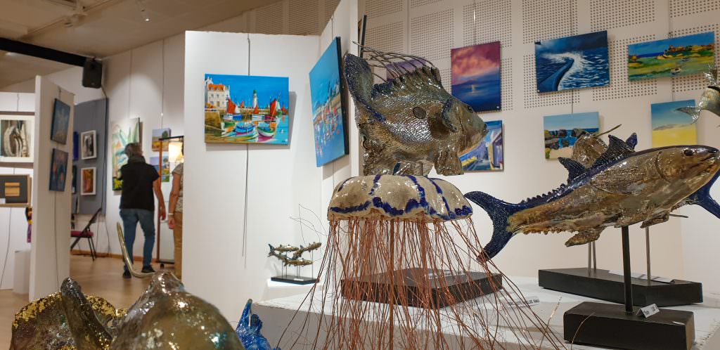 Exposition "Les artistes de Larmor-Plage" à l'espace culturel Les Coureaux, Larmor-Plage (Morbihan)