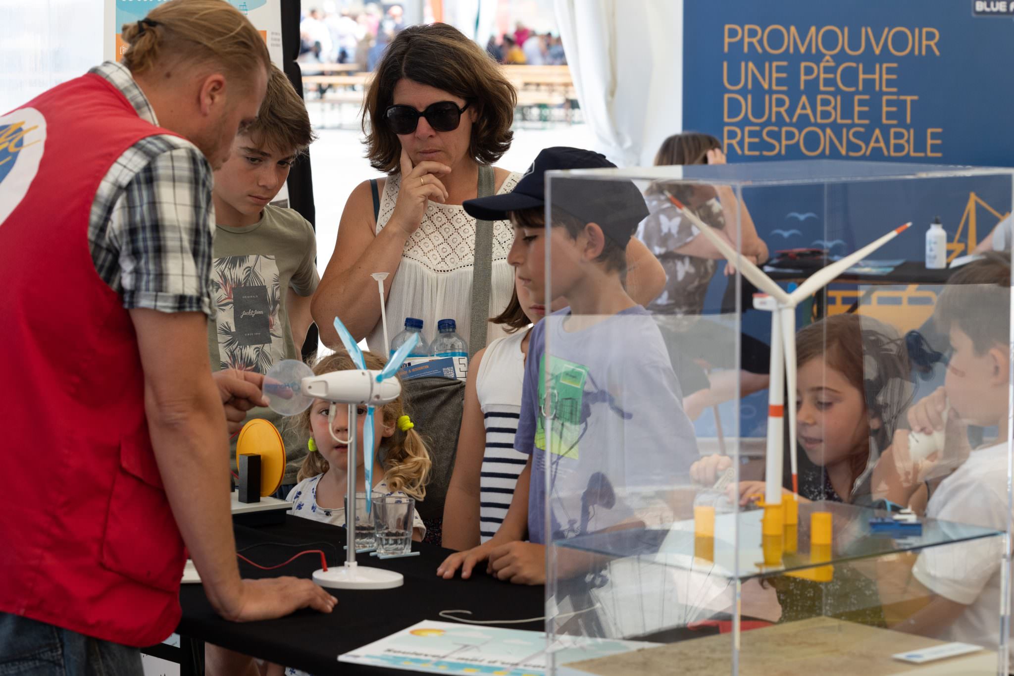 Animations "Découverte des énergies marines" par la Maison de la Mer pendant le festival Lorient Océans 2022 (Morbihan)