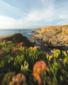 Les falaises de Pen Men au coucher de soleil, automne sur l'île de Groix (Morbihan)