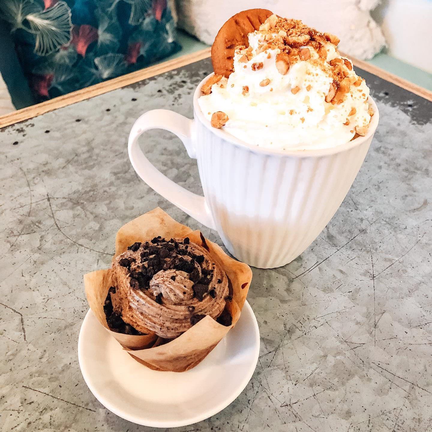 Choco Peanut et cookie maison au beurre de cacahuète, goûter gourmand au Café Diem, à Lorient (Morbihan)