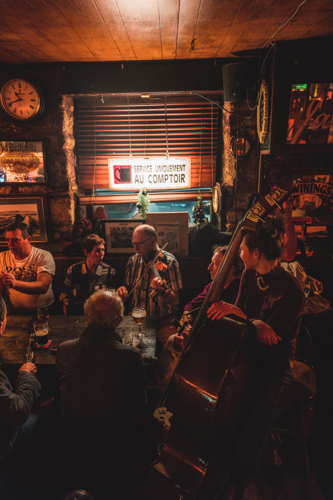 Groupe de musique celte et irlandaise (boeuf) au pub Galway Inn à Lorient (Morbihan)