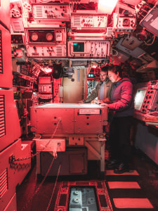 Visite de l'intérieur du sous-marin Flore S645 à Lorient La Base (Morbihan)