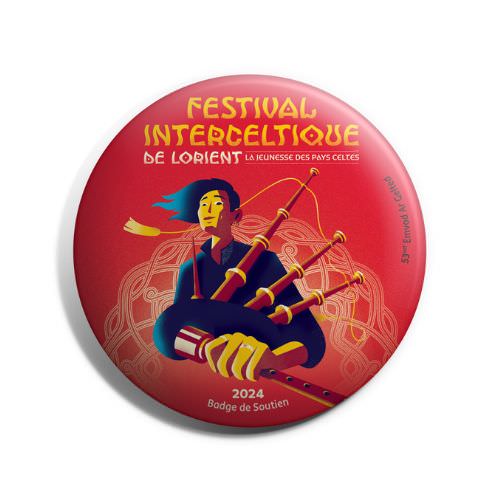 Badge de soutien du Festival Interceltique de Lorient 2024, du 12 au 18 août, année de la Jeunesse Celte (Morbihan, Bretagne Sud)