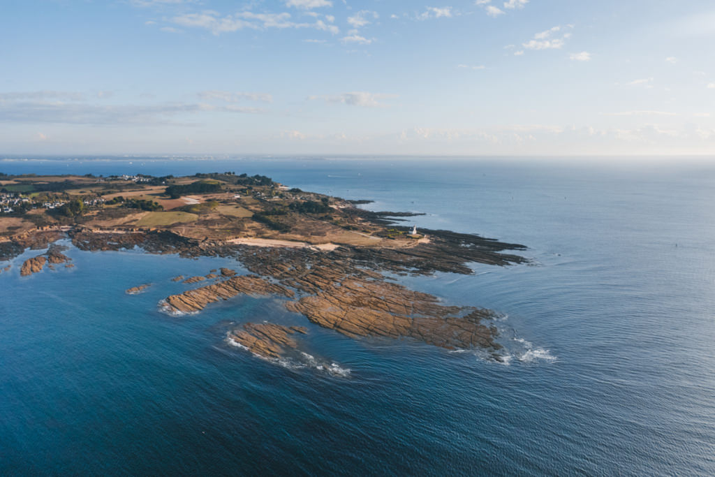 Vue aérienne de la Pointe des Chats sur l'île de Groix (Morbihan)