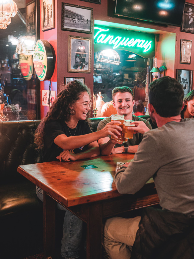 Soirée apéro au pub irlandais Westport Inn à Lorient (Morbihan)