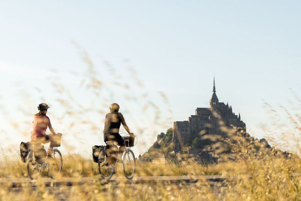 Découverte de la baie du Mont Saint-Michel à vélo, patrimoine mondial de l'Unesco entre Bretagne et Normandie