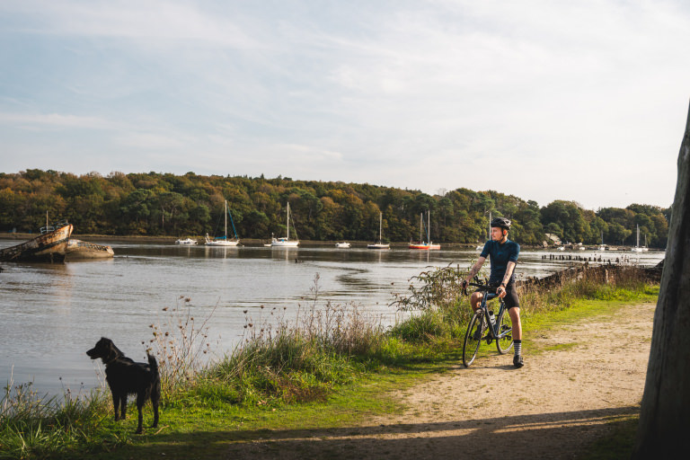 Balade à vélo sur les circuits de Lanester, côté Blavet et Cimetière de bateaux de Kerhervy (Morbihan)