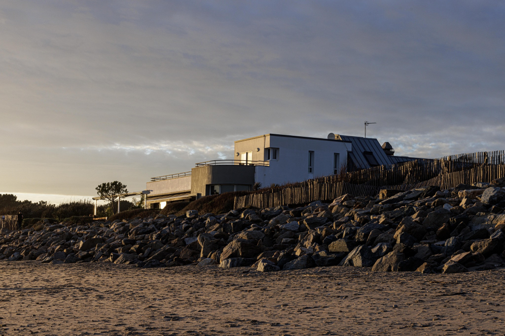 Hôtel-restaurant Les Mouettes - Erin en bord de mer à Larmor-Plage (Morbihan) 