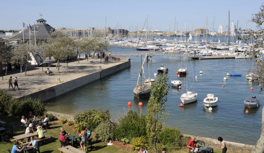 Le port de plaisance du Kernevel vu depuis la Villa Margaret à Larmor-Plage.