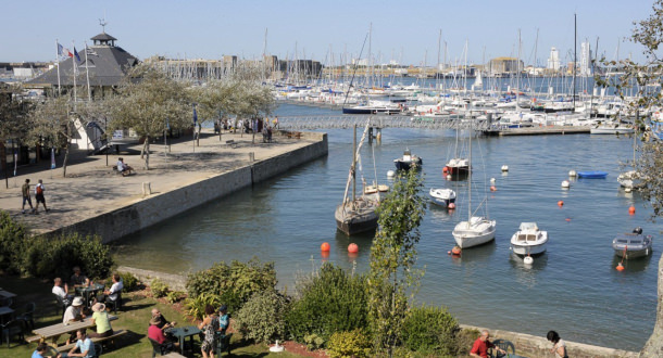 Le port de plaisance du Kernevel vu depuis la Villa Margaret à Larmor-Plage.