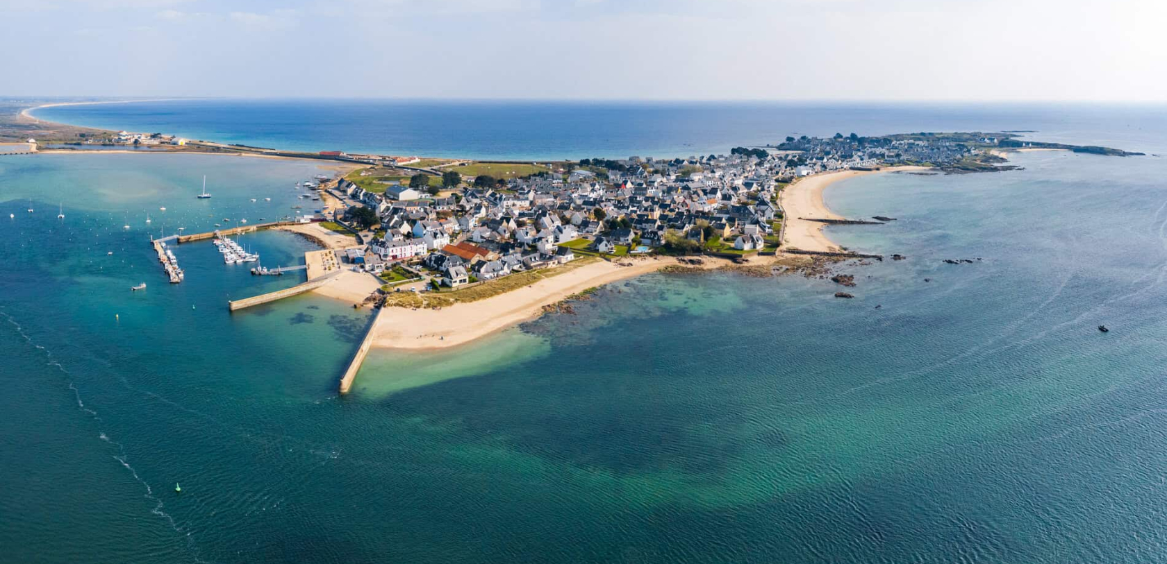 Vue aérienne de la presqu'île de Gâvres (Morbihan)