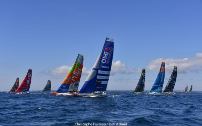 Voiliers IMOCA en course pendant le Défit Azimut au large de Lorient Bretagne Sud (Morbihan)