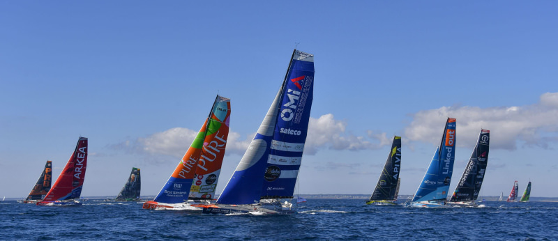 Voiliers IMOCA en course pendant le Défit Azimut au large de Lorient Bretagne Sud (Morbihan)