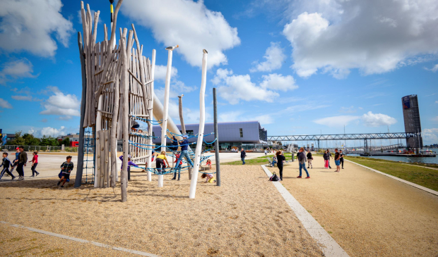 Aire de jeux pour enfants à Lorient La Base (Morbihan)