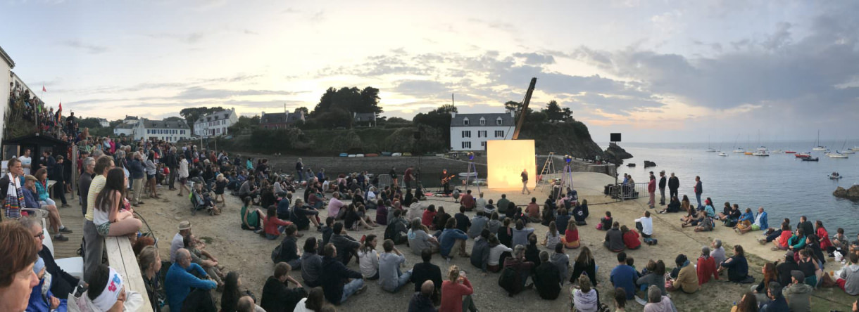 Île de Groix, Festival du film insulaire sur la plage de port-Lay