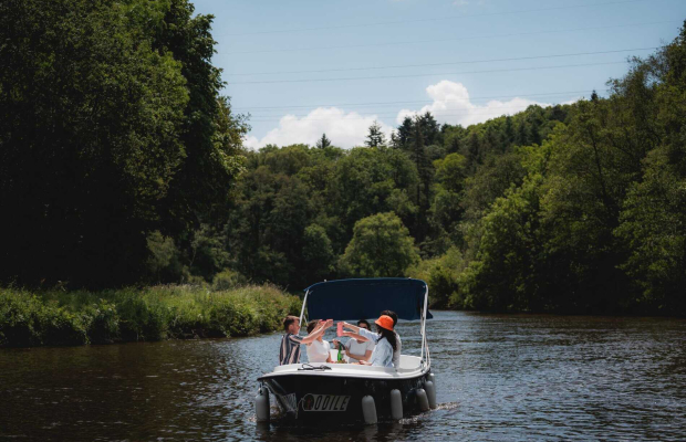 Balade en bateau électrique sur le Blavet au West Park à Iniznzac-Lochrist (Morbihan)