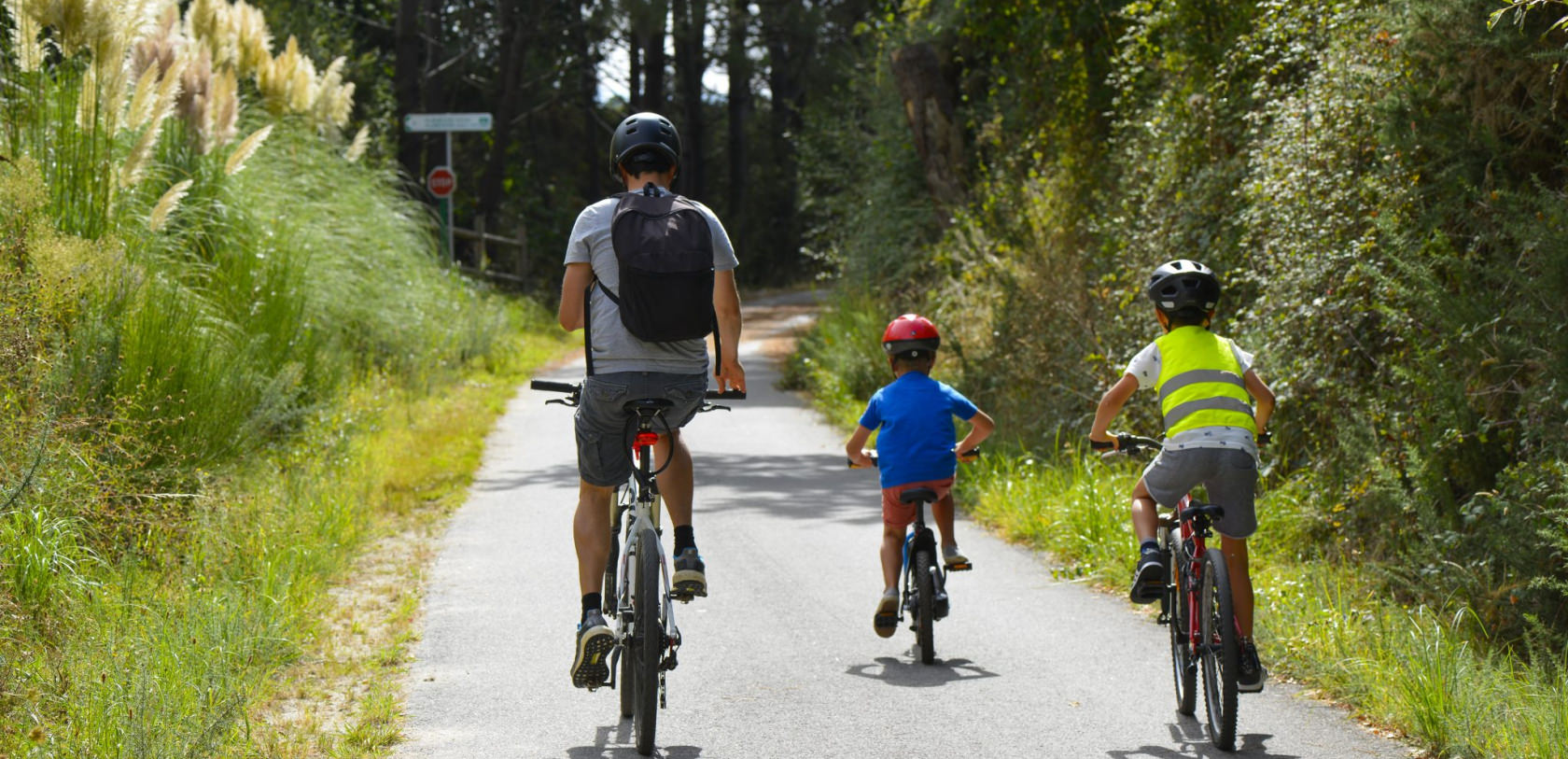 ©Emmanuel Lemée. Ploemeur, balade à vélo sur la voie verte Ploemeur, balade à vélo sur la voie verte