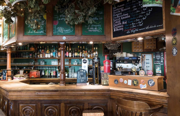 Bar de la Tavarn Ar Roue Morvan, en centre-ville de Lorient (Morbihan)