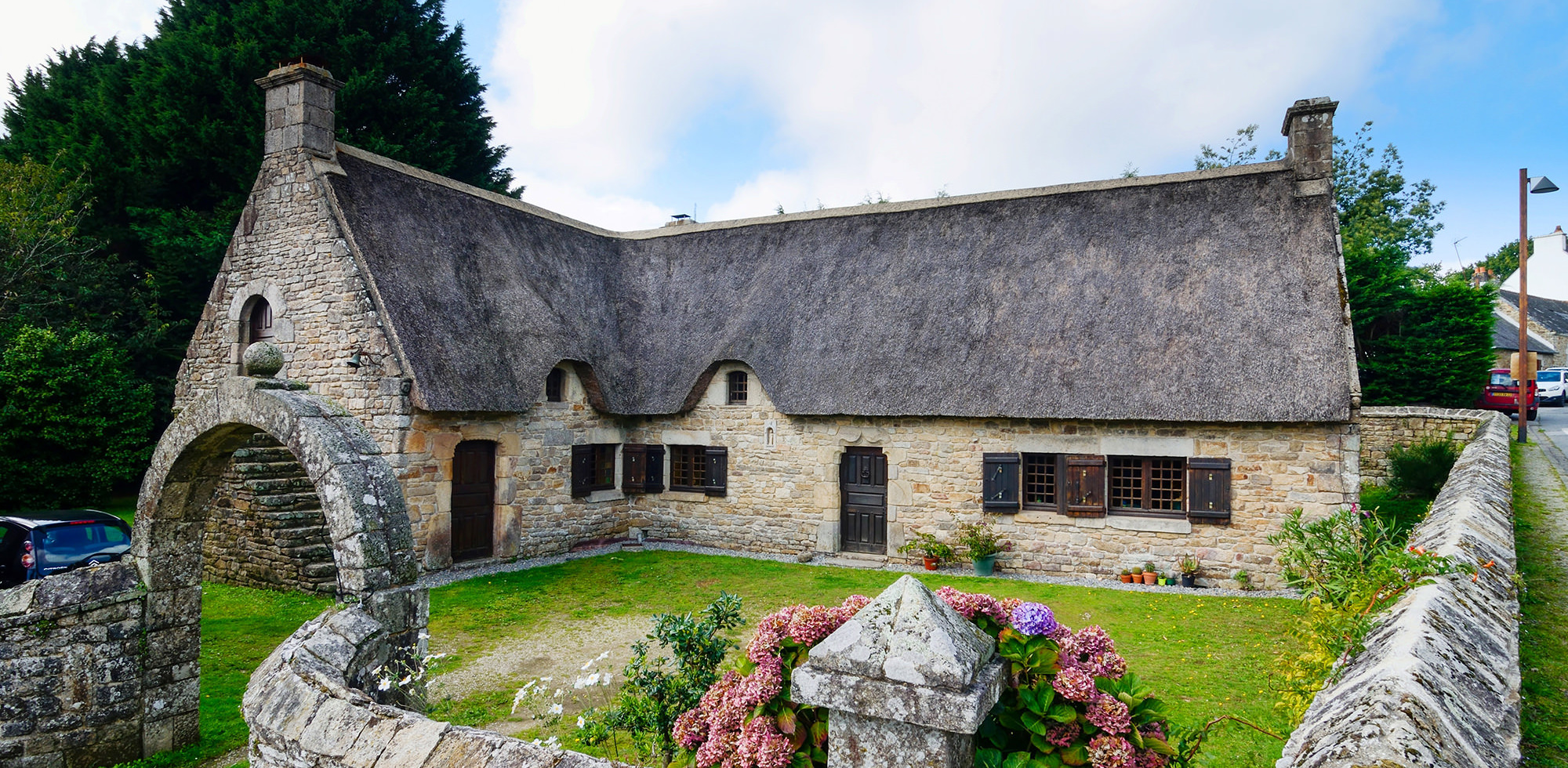 Chaumière, petit patrimoine à Lanvaudan