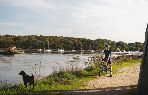 Balade à vélo sur les circuits de Lanester, côté Blavet et Cimetière de bateaux de Kerhervy (Morbihan)