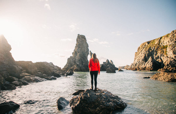 Côte sauvage et falaises de Belle-Ile, dans le Morbihan (Bretagne Sud)