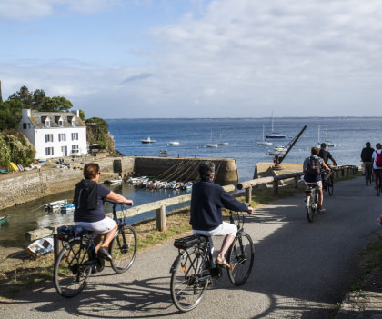 Balade à vélo à Port-Lay, île de Groix (Morbihan)