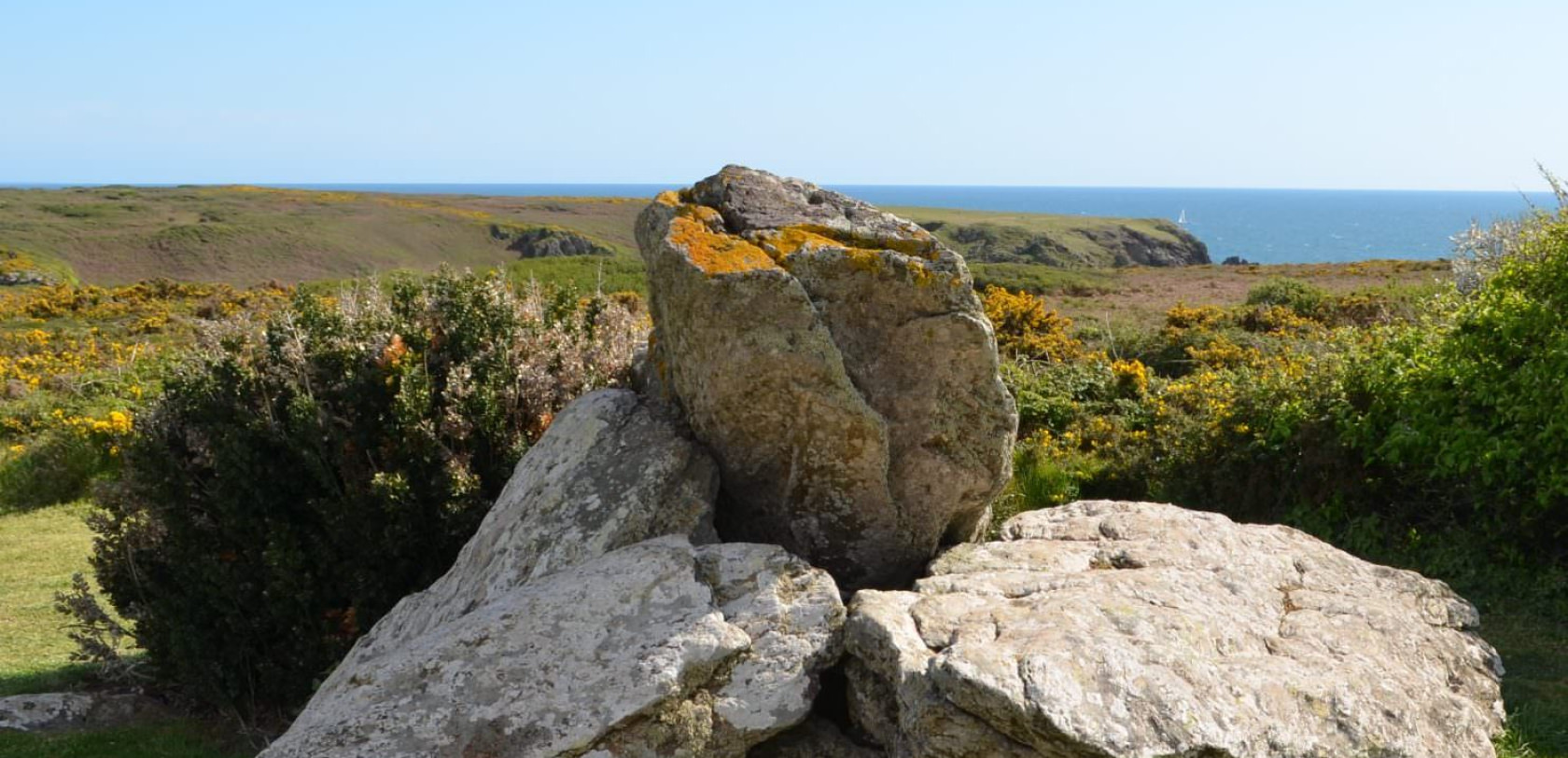 Dolmen Men Caam et Men Yann sur l'île de Groix