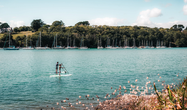Stand-up paddle sur la Laïta, à Guidel-Plages (Morbihan)
