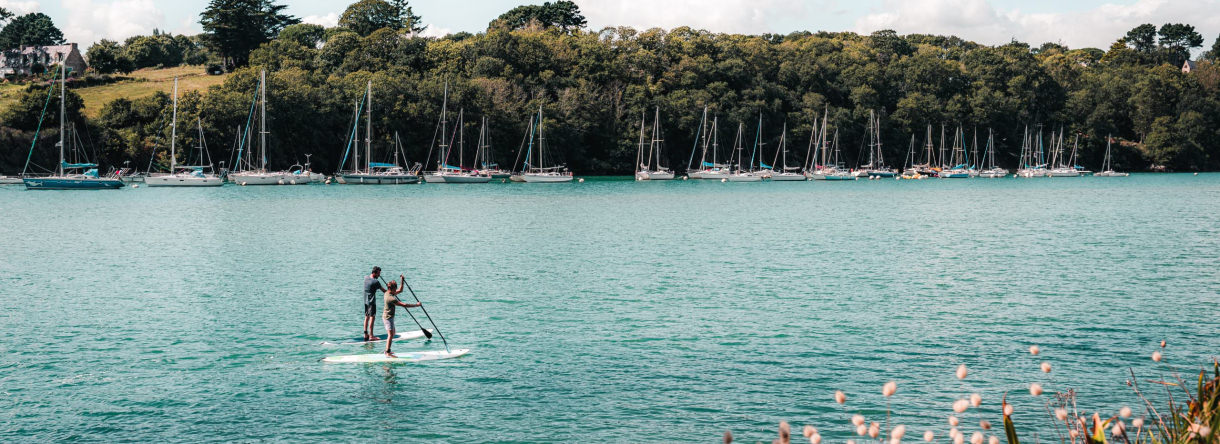 Stand-up paddle sur la Laïta, à Guidel-Plages (Morbihan)