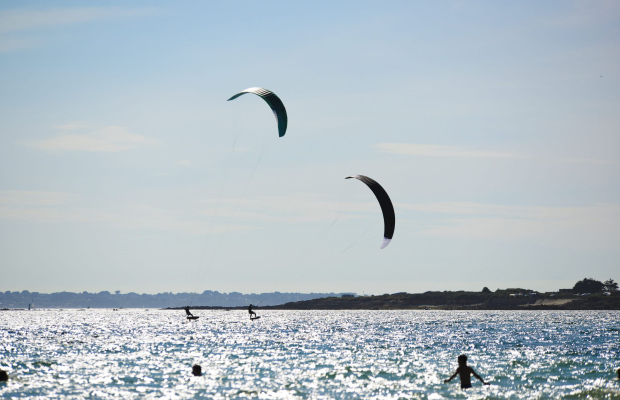 Kite-surf à Gâvres, à Lorient Bretagne Sud (Morbihan)