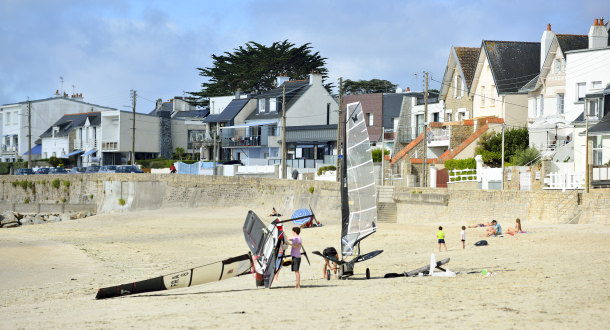 Larmor-Plage, voile sur la plage de la Nourriguel.