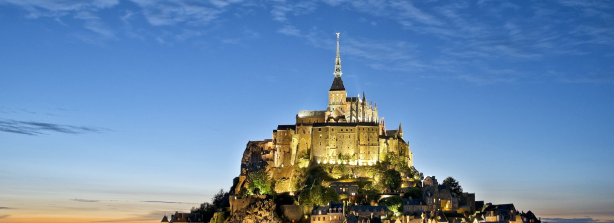 Eclairage sur le Mont Saint-Michel, de Nuit.