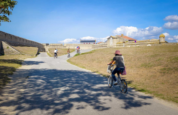 Extérieur de la Citadelle, Port-Louis (Morbihan)