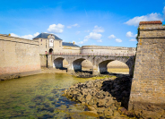 Extérieur de la citadelle de Port-Louis