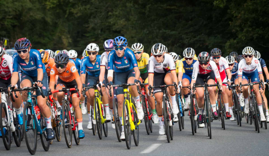 Cyclistes jeunes, peloton , Plouay, Lanester,en Bretagne
