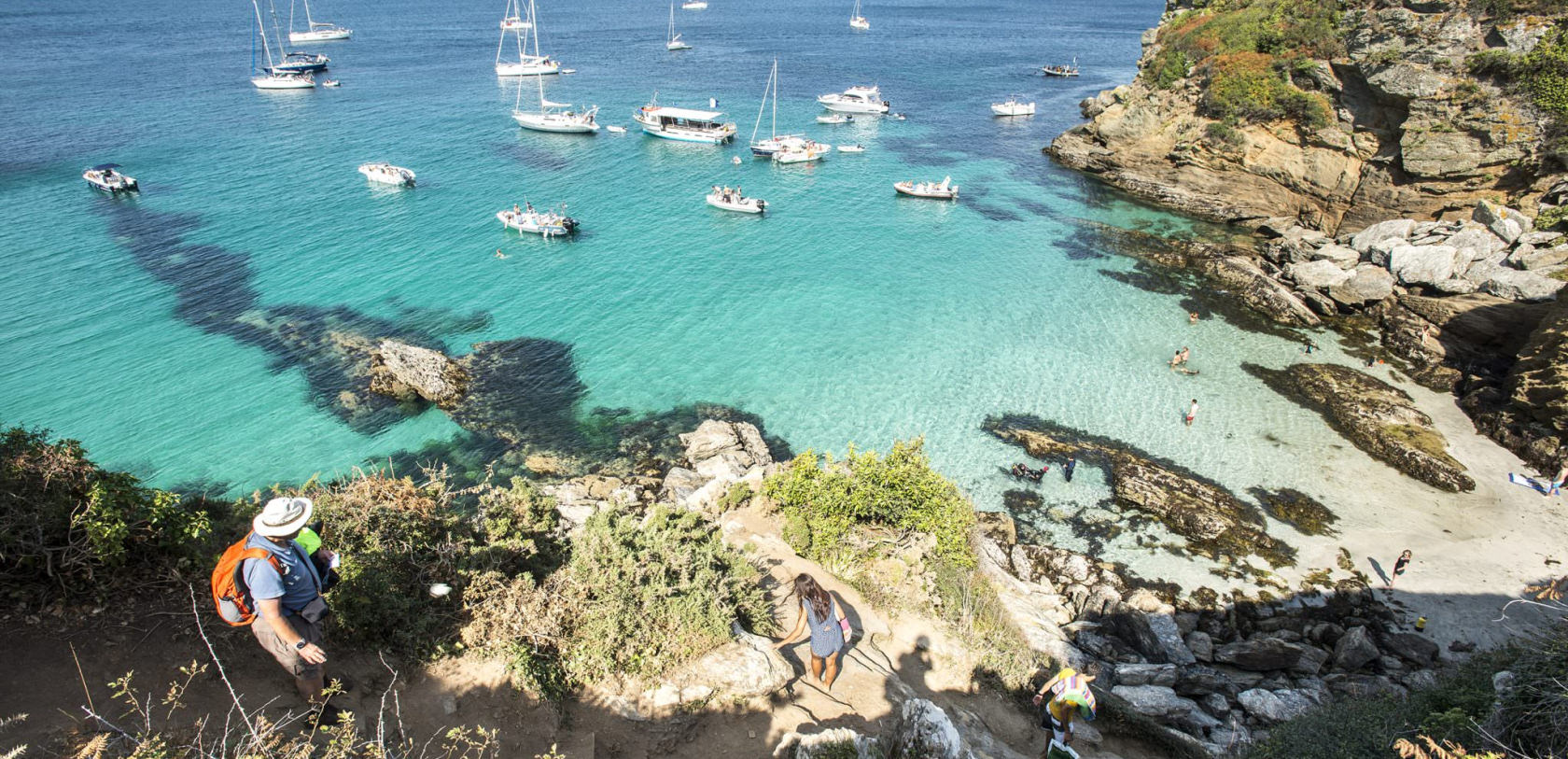 Descente dans une crique de l'Ile de Groix